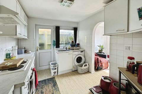 2 bedroom bungalow to rent, Anson Road, Exmouth EX8
