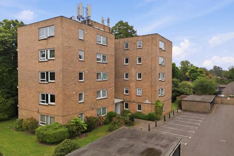 2 bedroom apartment for sale, Orwell Lodge, South Woodford