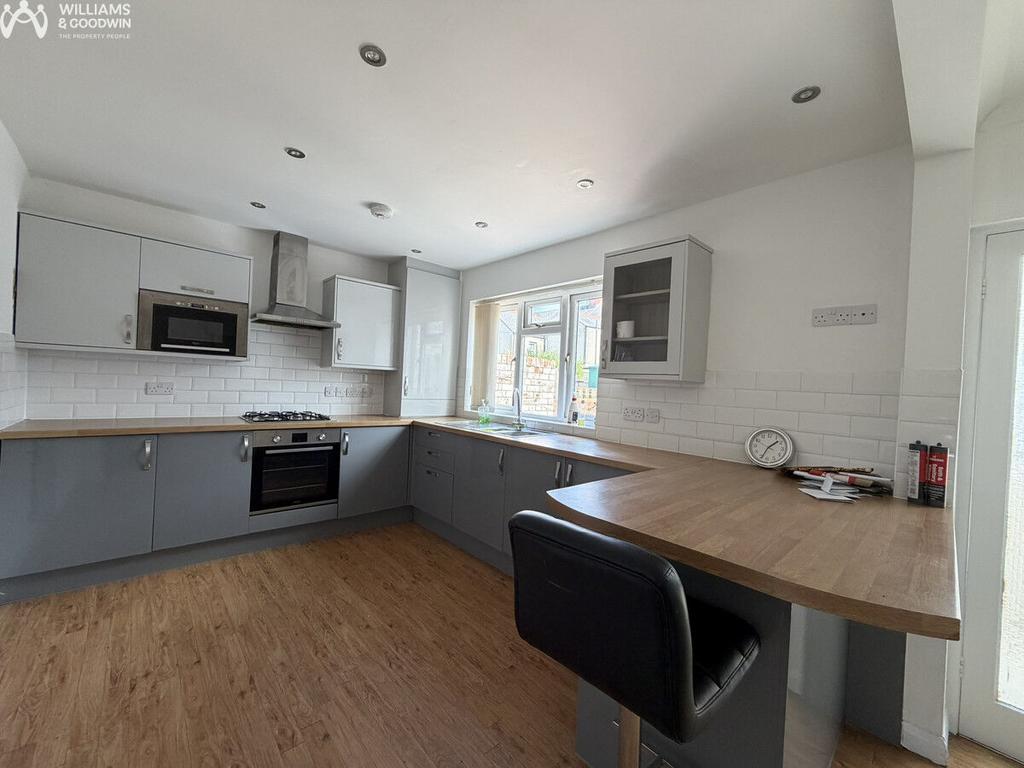 House in Bangor, Gwynedd - View 3