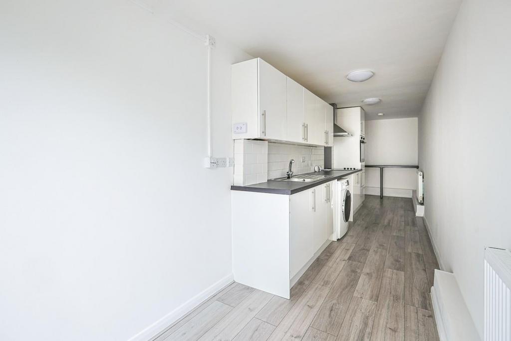House in London - View 4