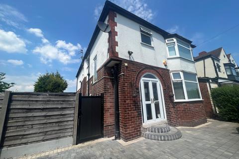 4 bedroom detached house to rent, Windsor Road, Prestwich M25