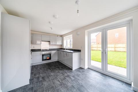 4 bedroom detached house to rent, Sylvester Crescent, S81
