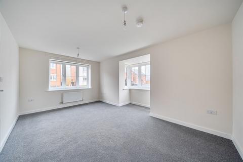 4 bedroom detached house to rent, Sylvester Crescent, S81