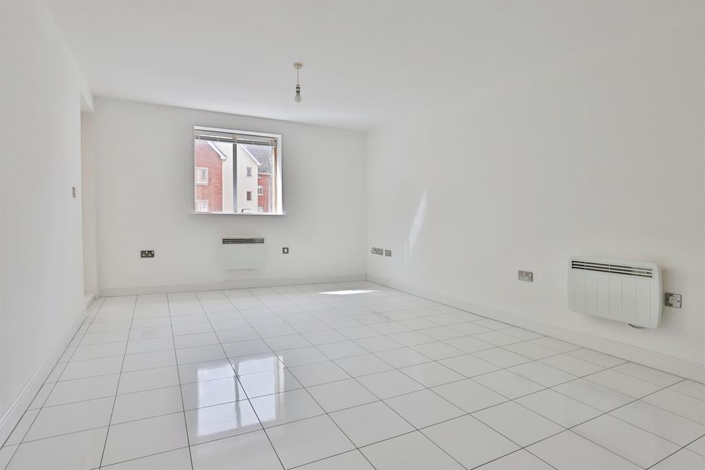 Apartment in Bournemouth - View 3