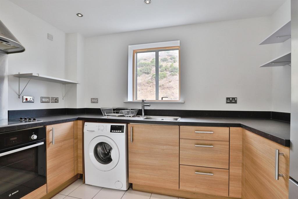 Apartment in Bournemouth - View 4