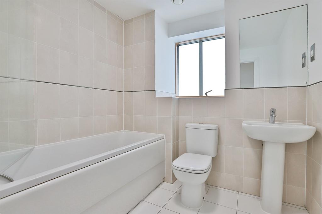 Apartment in Bournemouth - More