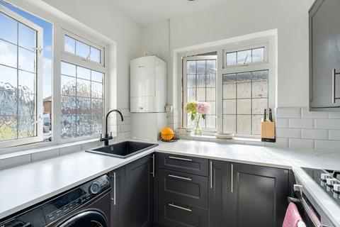 2 bedroom maisonette for sale, Malden Road, Cheam, SM3