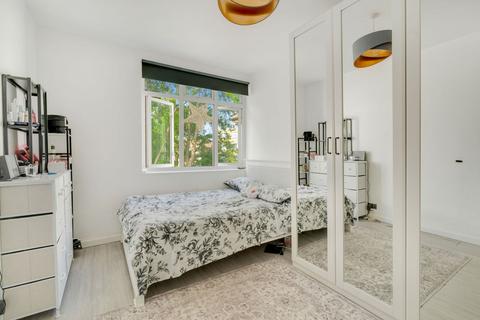 2 bedroom maisonette for sale, Malden Road, Cheam, SM3
