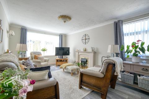 2 bedroom flat for sale, Sandhurst Grange, Sandhurst Avenue, Lytham St. Annes, Lancashire