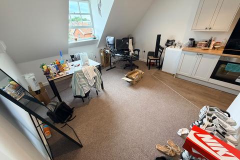 1 bedroom flat to rent, St. Nicholas Street, THETFORD