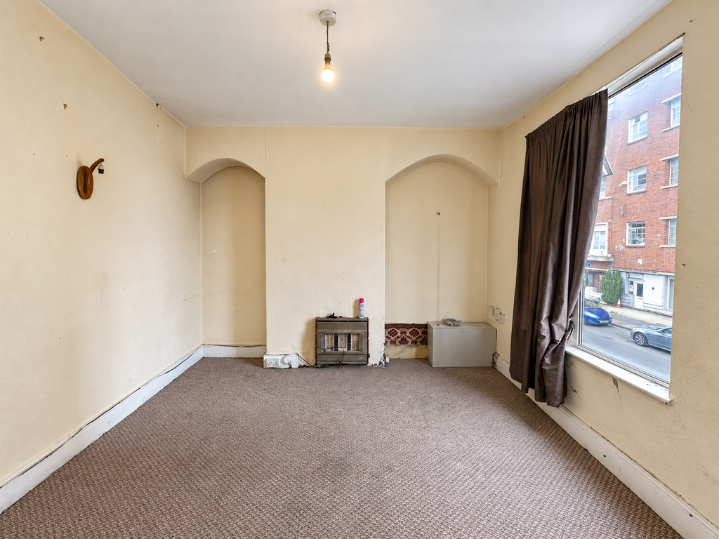 Apartment in Leicester - View 3