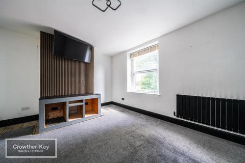 3 bedroom terraced house for sale, Brooklands, Buxton