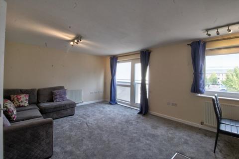 2 bedroom flat to rent, Spectre Court, Hatfield