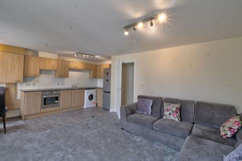 2 bedroom flat to rent, Spectre Court, Hatfield