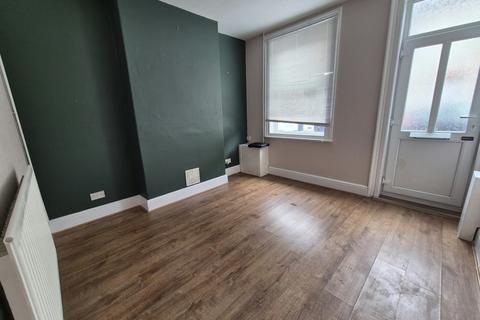 2 bedroom terraced house to rent, Birchwood Street, KING'S LYNN