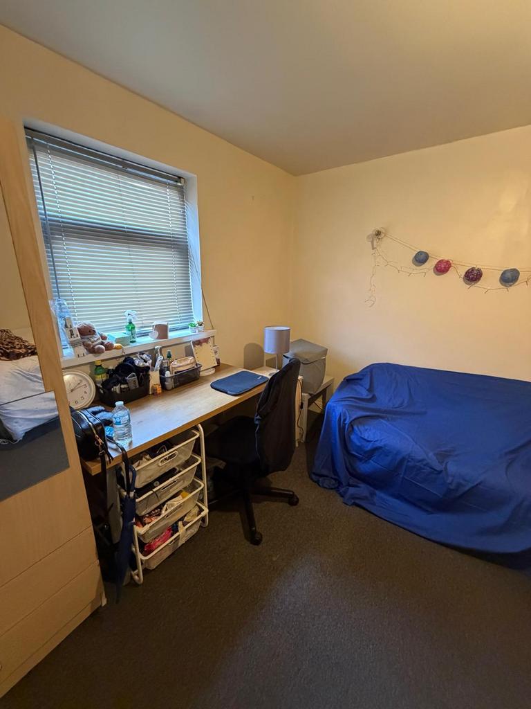 Apartment in Birmingham, Bournbrook - View 2