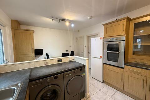 2 bedroom house to rent, Westbury Street, Leeds, West Yorkshire, LS10