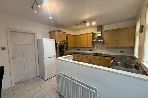 2 bedroom house to rent, Westbury Street, Leeds, West Yorkshire, LS10