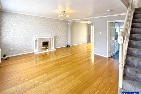 3 bedroom semi-detached house to rent, Luton LU2