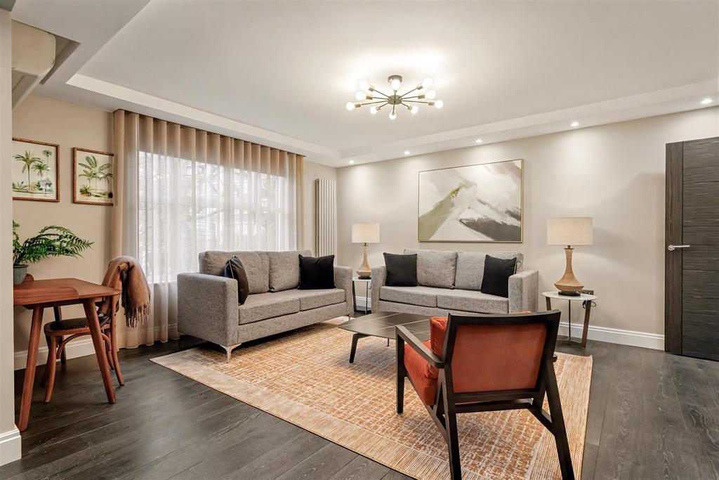 Apartment in London - View 3
