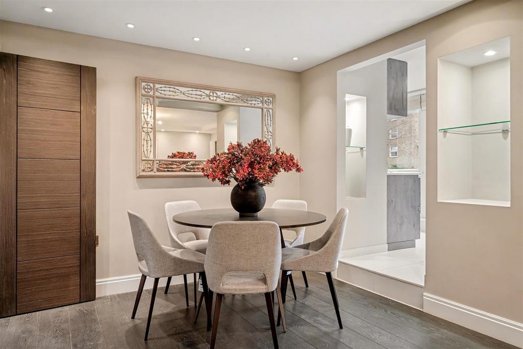 Apartment in London - More