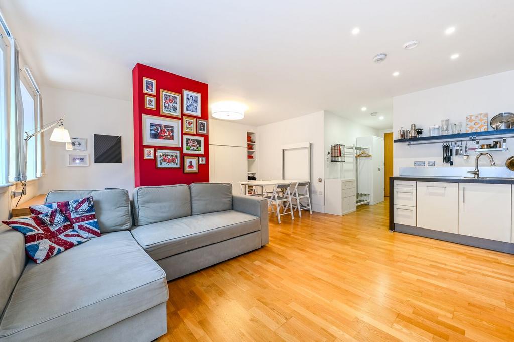 Apartment in London - View 5