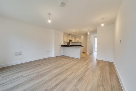 2 bedroom semi-detached house to rent, Sudbury CO10