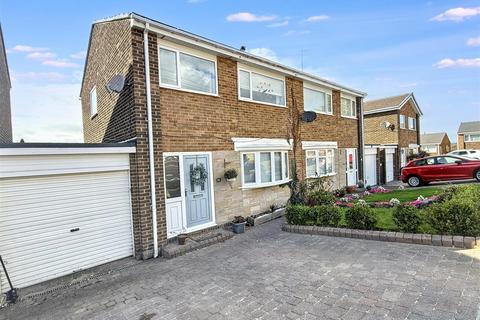 3 bedroom semi-detached house for sale, Hindley Close, Ryton