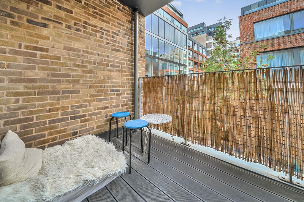 Apartment in London - View 4