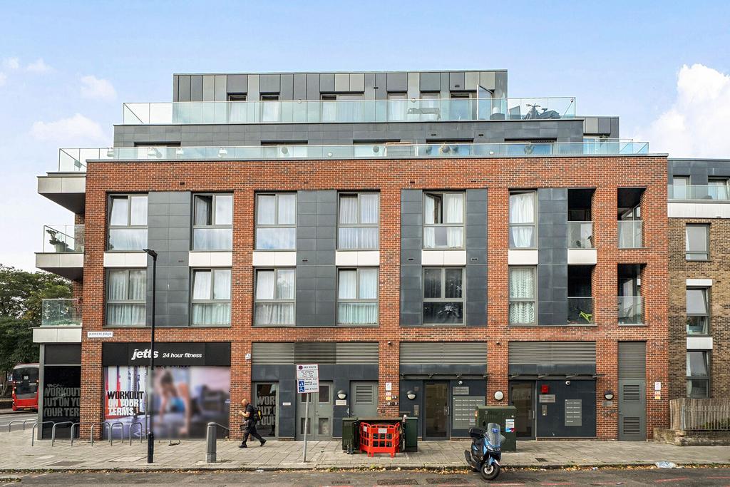 Apartment in London - View 3