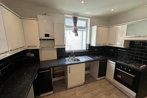 2 bedroom flat to rent, Anson Road, GREAT YARMOUTH