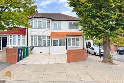 6 bedroom end of terrace house for sale, Conway Crescent, Perivale, Greenford, Middlesex, UB6