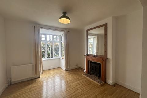 Studio to rent, Newton Abbot, TQ12