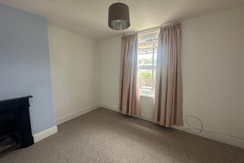 Studio to rent, Newton Abbot, TQ12