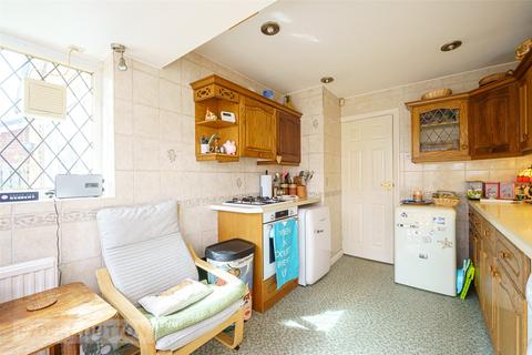 2 bedroom bungalow for sale, Burton Acres Way, Highburton, Huddersfield, West Yorkshire, HD8