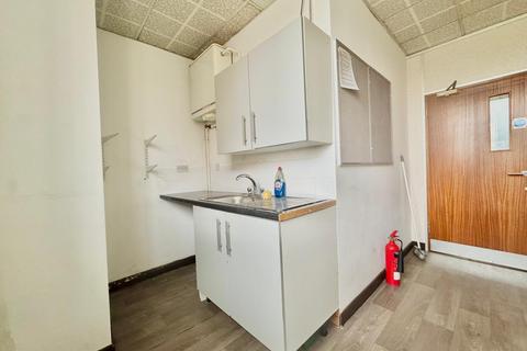 Office to rent, 28-30 Victoria St Luton LU1 2UA