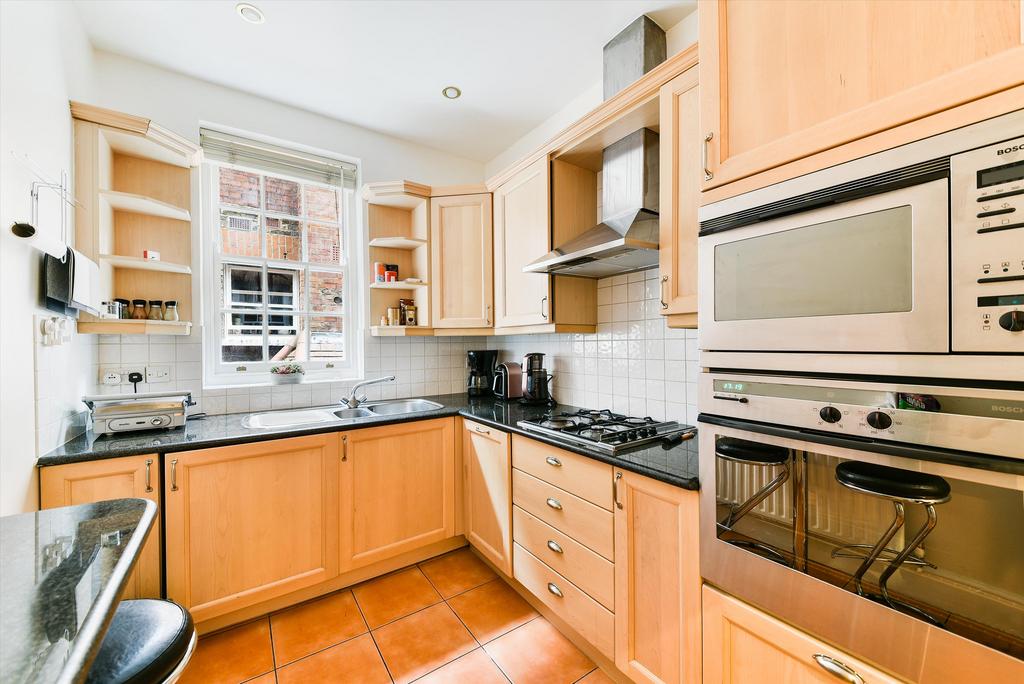 Apartment in London - View 3
