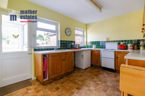 2 bedroom end of terrace house for sale, Benington Road, Aston