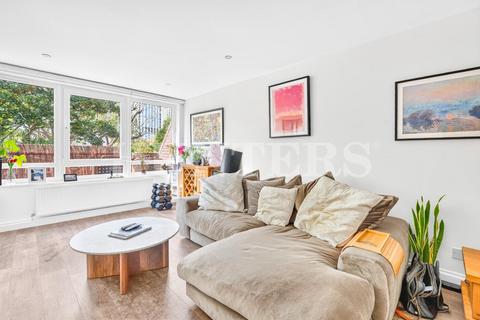 undefined, Reedham Close, London, N17
