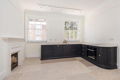 2 bedroom terraced house for sale, Great Minster Street, Winchester, SO23
