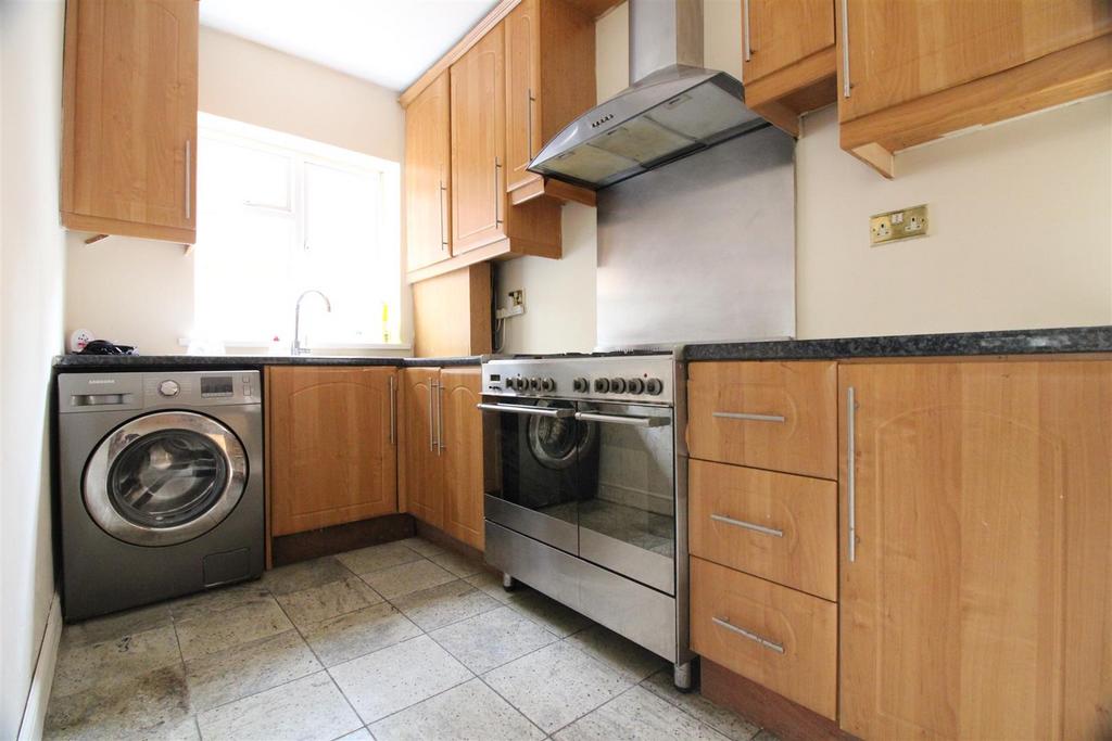 House in Hounslow - View 5