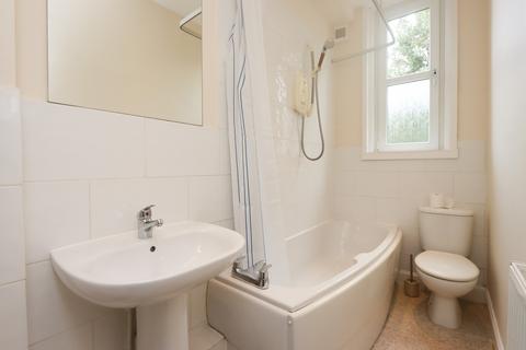 1 bedroom flat to rent, Restalrig Road South, Edinburgh EH7