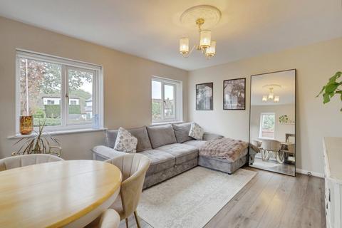 2 bedroom flat for sale, Kiln Road, Benfleet, SS7