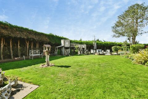 3 bedroom farm house for sale, Croft Bank, Croft, Skegness