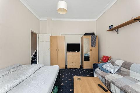 3 bedroom terraced house for sale, Millais Road, London E11