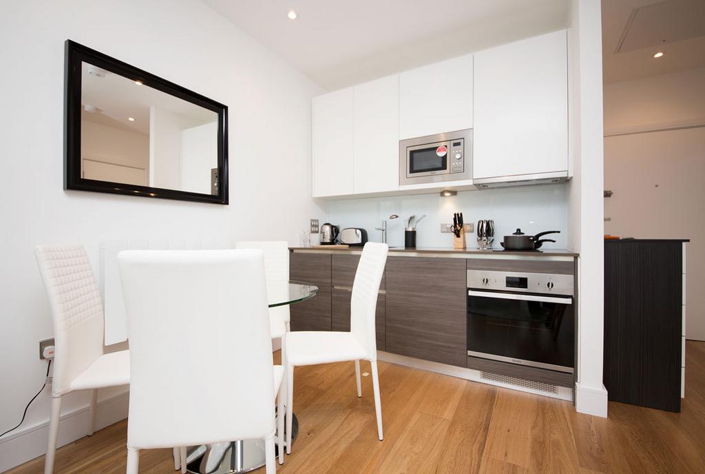 Apartment in Hounslow - View 4