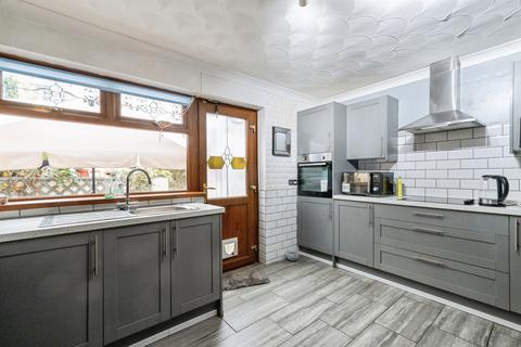 2 bedroom end of terrace house for sale, Valley Road, Ebbw Vale