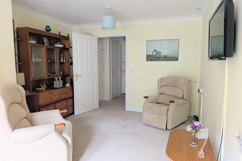1 bedroom flat for sale, 20 Denehurst Court, Shrewsbury Road, Church Stretton, SY6 6EQ