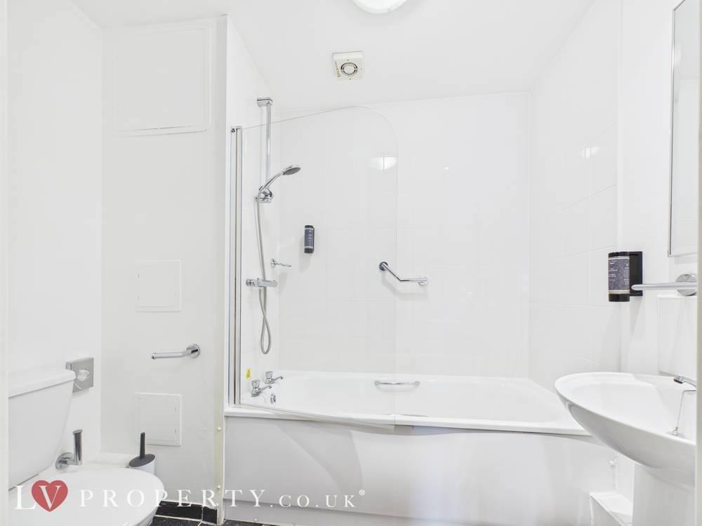 Apartment in West Midlands - View 5