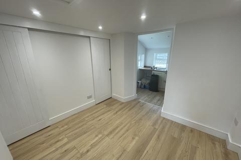 2 bedroom house to rent, Drump Road, Redruth, TR15